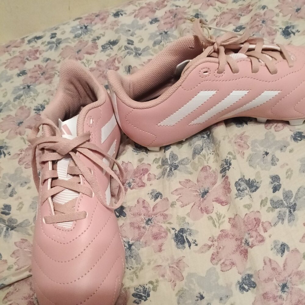 Adidas Pink Soccer Cleats (NEW)